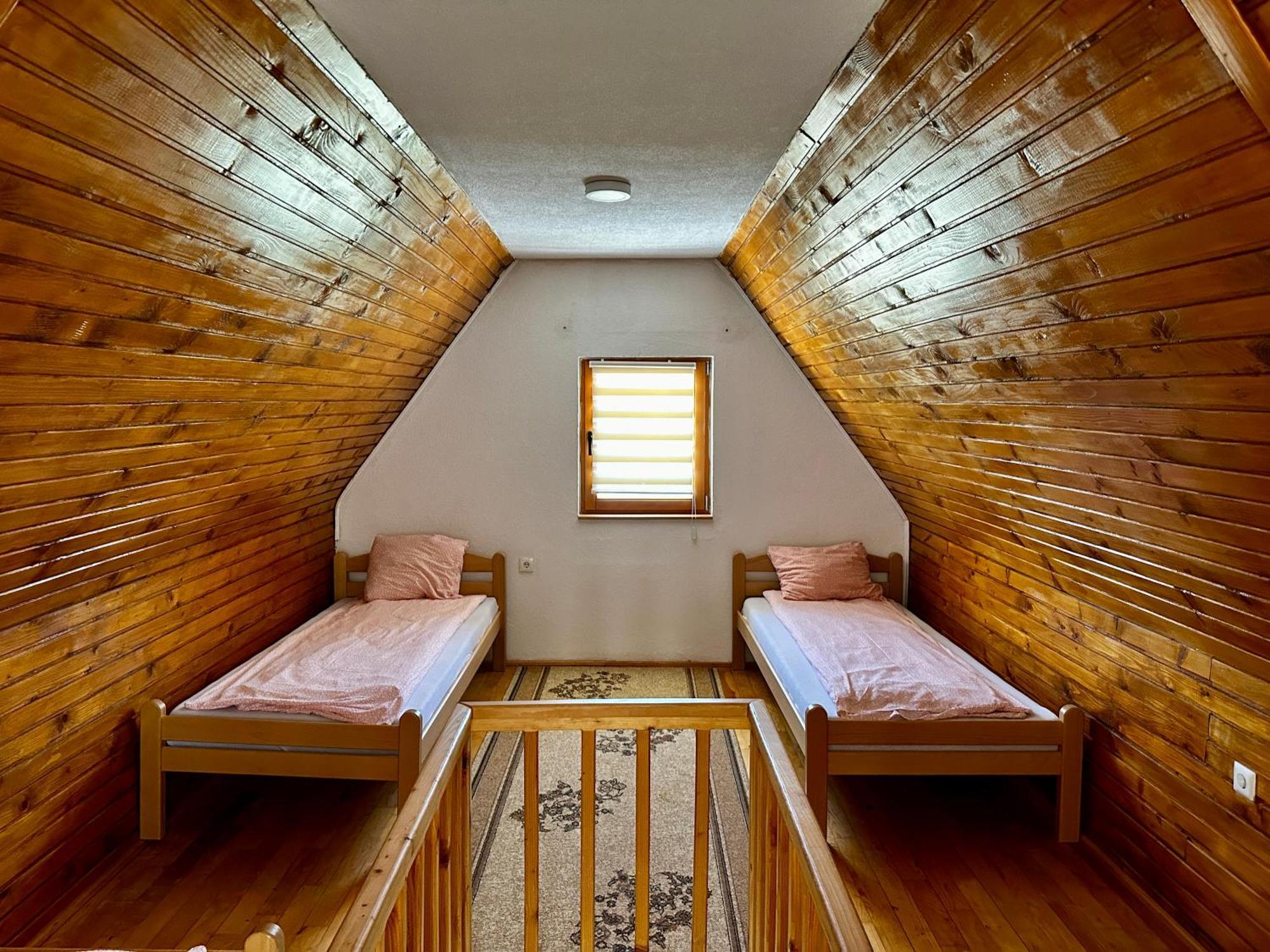 Holiday Home Krajina II Vlasic Kültér fotó